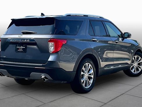 Used 2021 Ford Explorer Limited w/ Equipment Group 301A RWD image 13