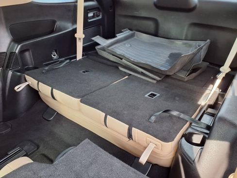 Used 2020 Ford Explorer XLT w/ Equipment Group 202A image 25