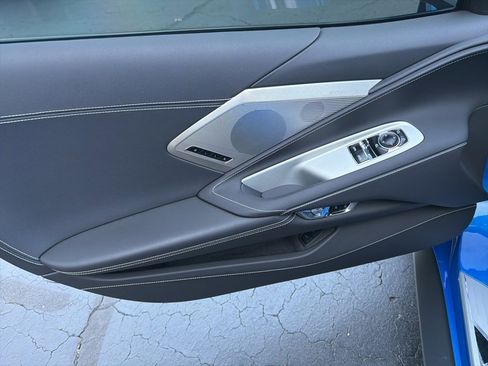 Used 2024 Chevrolet Corvette Stingray Preferred Cpe w/ Z51 Performance Package image 6