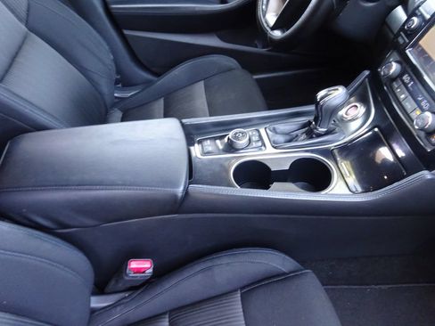 Used 2017 Nissan Maxima 3.5 S FWD image 18