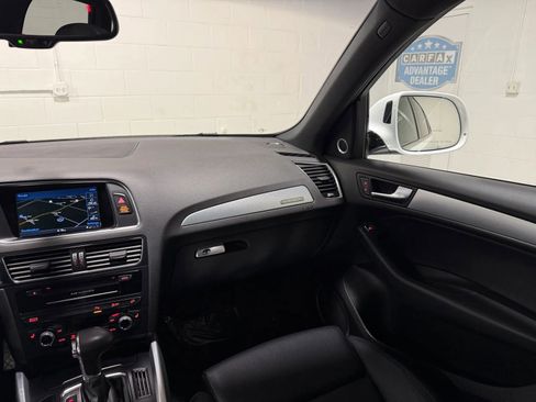 Used 2017 Audi Q5 2.0T Premium Plus w/ Technology Package AWD/4WD image 22