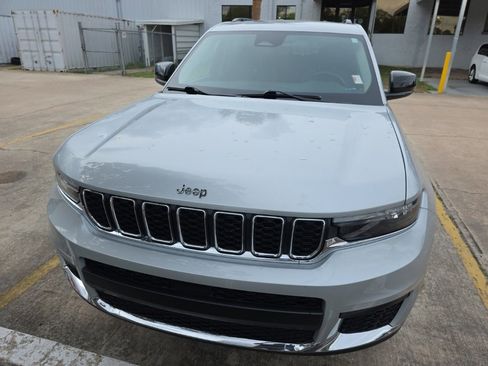 Certified 2022 Jeep Grand Cherokee L Laredo w/ Luxury Tech Group I image 7