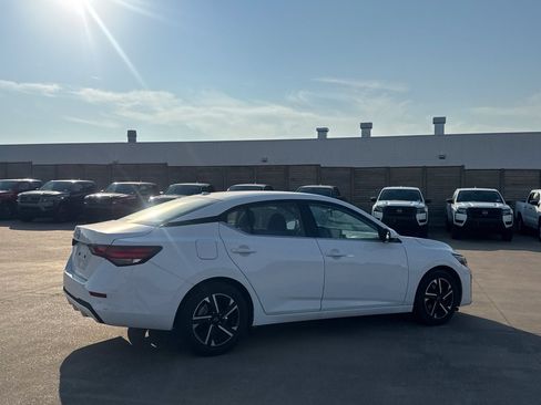 Certified 2025 Nissan Sentra SV FWD image 23