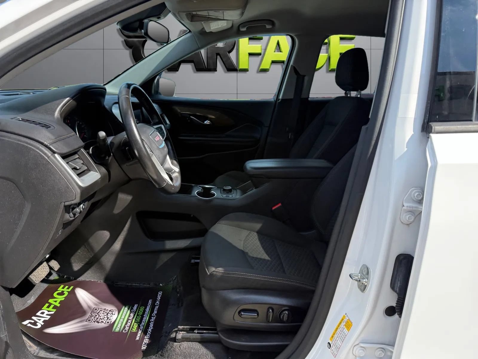 Used 2020 GMC Terrain SLE w/ Driver Convenience Package AWD/4WD image 16