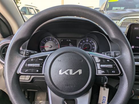 Used 2022 Kia Forte LXS image 23
