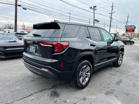 Used 2025 GMC Terrain Elevation image 7