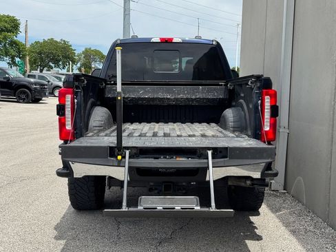 Used 2024 Ford F350 Lariat w/ Lariat Ultimate Package AWD/4WD image 36