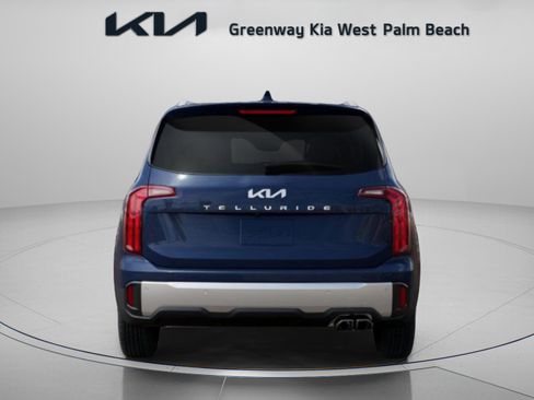 New 2025 Kia Telluride S image 6