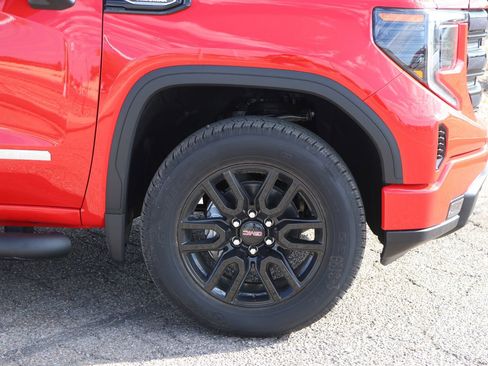New 2026 GMC Sierra 1500 Elevation image 9