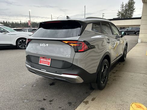 New 2026 Kia Sportage AWD Hybrid image 4