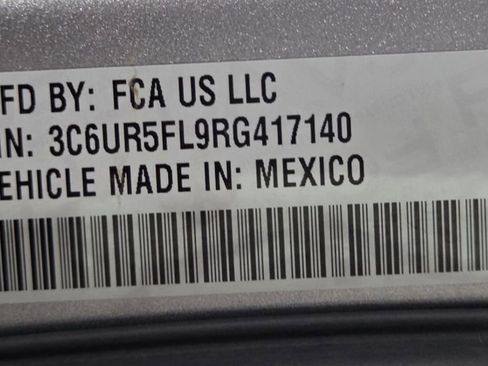 Used 2024 RAM 2500 Laramie w/ Safety Group AWD/4WD image 33