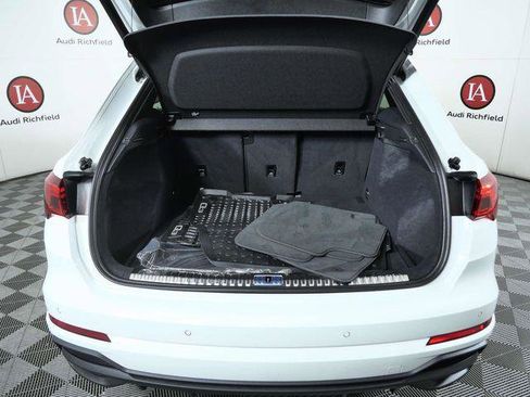 Used 2025 Audi Q3 2.0T Premium w/ Convenience Package AWD/4WD image 10
