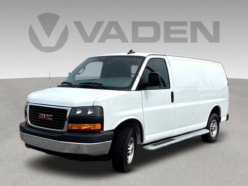 Used 2024 GMC Savana 2500 w/ Driver Convenience Package RWD image 3