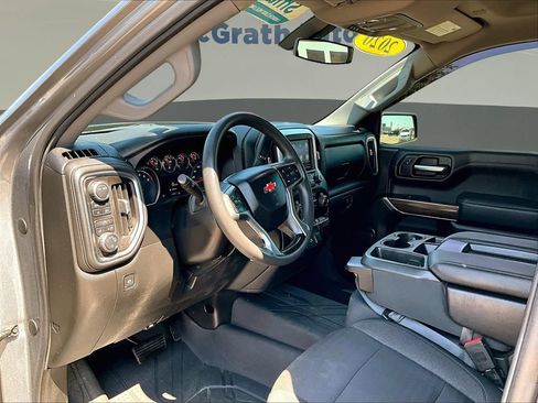 Used 2020 Chevrolet Silverado 1500 LT w/ LT Value Package AWD/4WD image 20