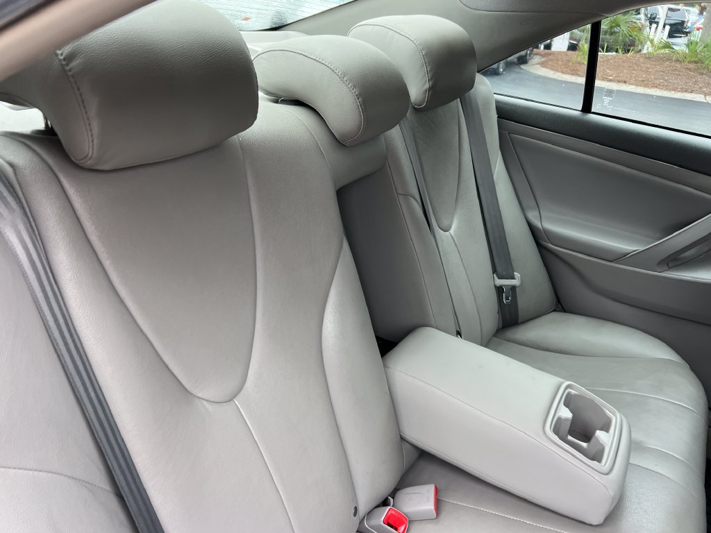Used 2011 Toyota Camry LE w/ LE Extra-Value Pkg FWD image 19