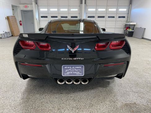 Used 2014 Chevrolet Corvette Stingray Coupe image 3
