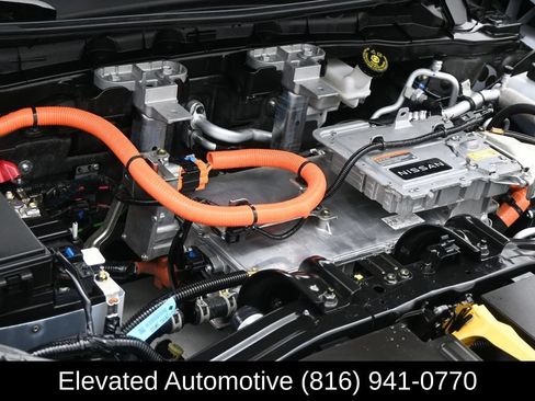 Used 2024 Nissan Ariya AWD image 27