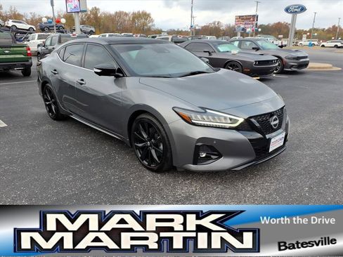Used 2023 Nissan Maxima SR w/ Sport Mat Group image 1