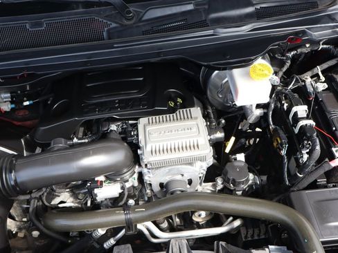 Used 2024 RAM 1500 Lone Star AWD/4WD image 11