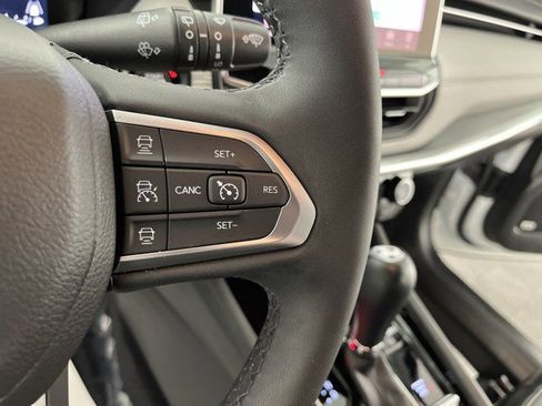 Used 2023 Jeep Compass Limited w/ Elite Group AWD/4WD image 18