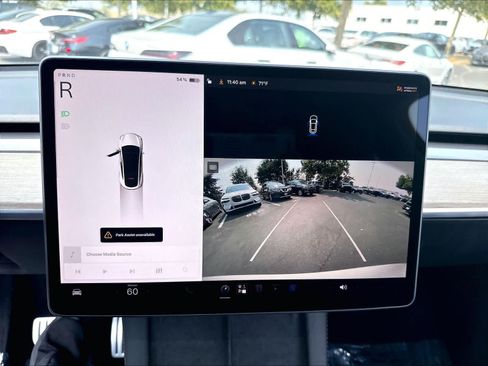 Used 2023 Tesla Model Y Performance AWD/4WD image 16