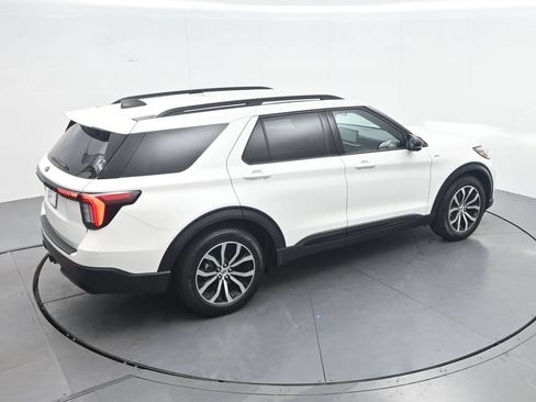New 2026 Ford Explorer ST-Line w/ Premium Package RWD image 36