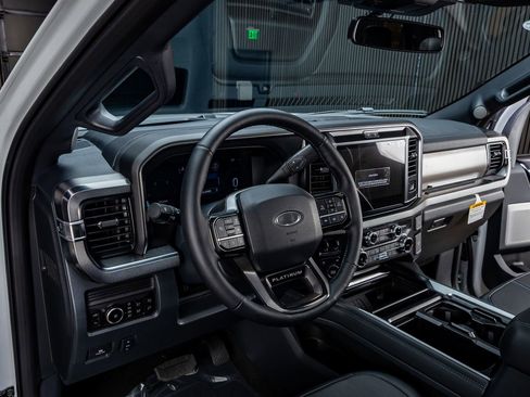 Used 2026 Ford F250 Platinum AWD/4WD image 17