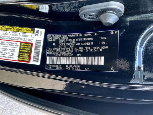 Used 2022 Toyota Sienna XSE image 21