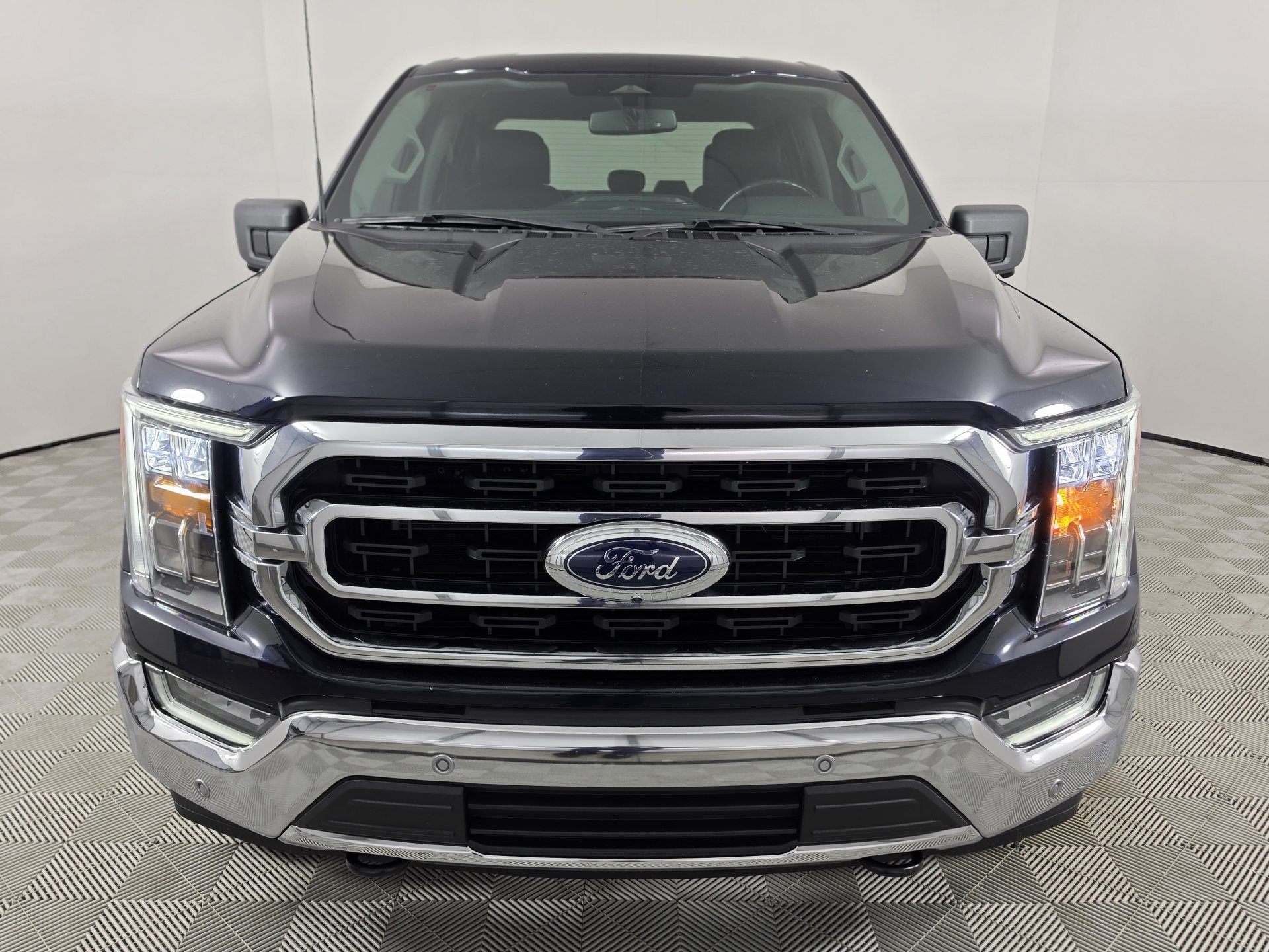 Used 2022 Ford F150 XLT w/ Equipment Group 302A High AWD/4WD image 40