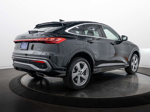 Used 2025 Audi Q5 Premium Plus AWD/4WD image 4