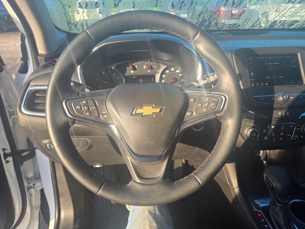 Used 2024 Chevrolet Equinox LT FWD image 10