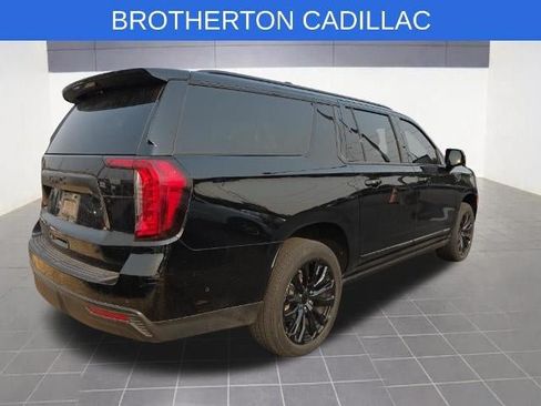 Used 2023 GMC Yukon XL Denali w/ Denali Reserve Package AWD/4WD image 8