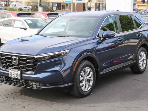 Used 2024 Honda CR-V LX image 5