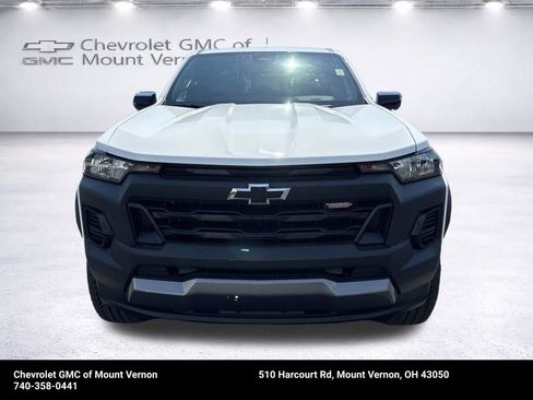 New 2025 Chevrolet Colorado Trail Boss w/ Midnight Edition AWD/4WD image 10
