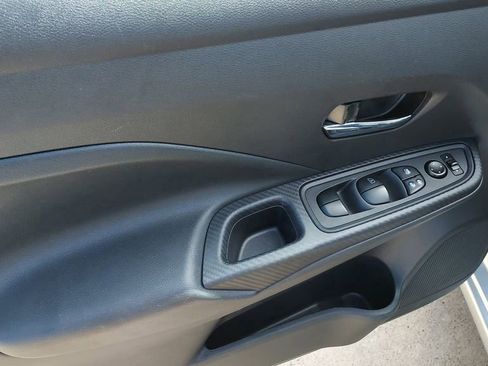 Used 2023 Nissan Versa SV image 11