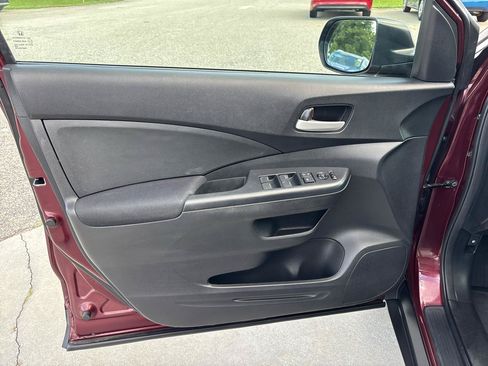 Used 2016 Honda CR-V SE image 19