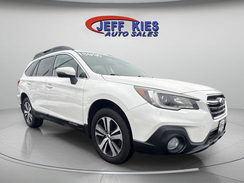 Used 2018 Subaru Outback 2.5i Limited image 3