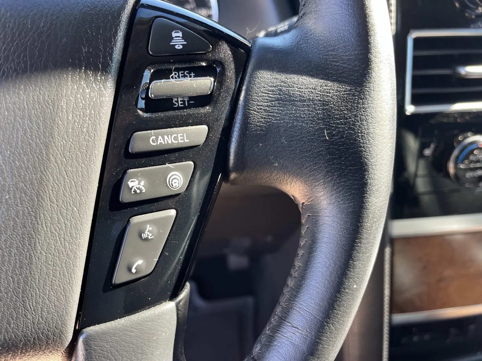 Used 2023 Nissan Armada SL w/ Cargo Package AWD/4WD image 34