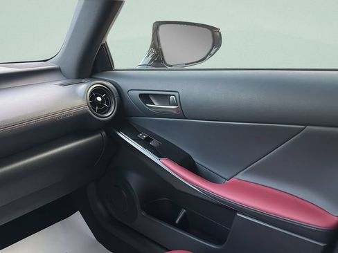 Used 2025 Lexus IS 350 F Sport RWD image 13