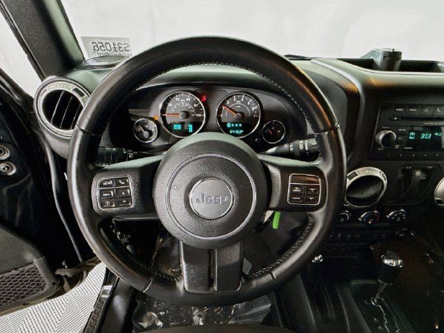 Used 2018 Jeep Wrangler Rubicon w/ Power Convenience Group AWD/4WD image 11