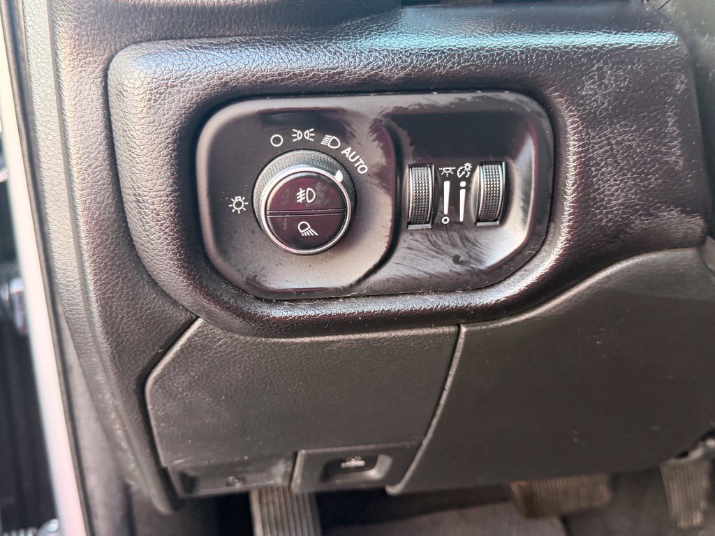 Used 2022 RAM 2500 Laramie AWD/4WD image 23