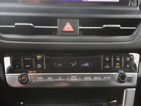 Used 2024 Kia Seltos EX AWD/4WD image 49
