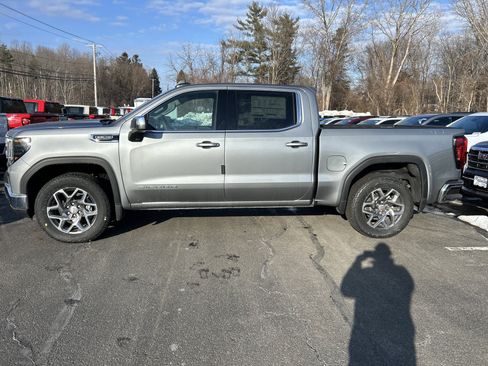 New 2026 GMC Sierra 1500 SLE w/ Preferred Package image 3