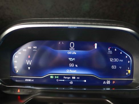 Used 2024 Chevrolet Tahoe RST image 16