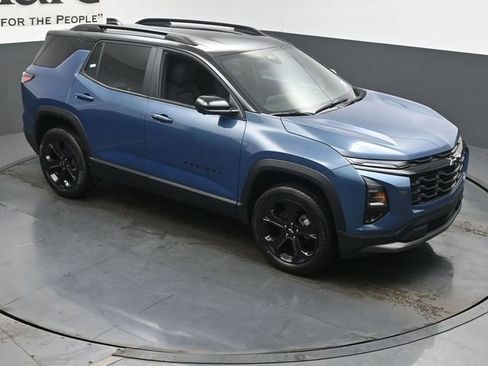 New 2026 Chevrolet Equinox LT w/ Midnight Edition FWD image 26