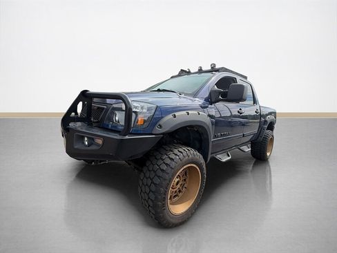 Used 2010 Nissan Titan PRO-4X AWD/4WD image 8