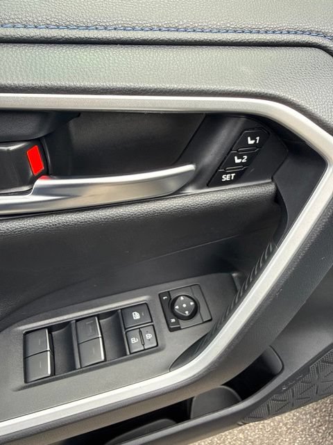 Used 2024 Toyota RAV4 XSE w/ Advanced Technology Package AWD/4WD image 15