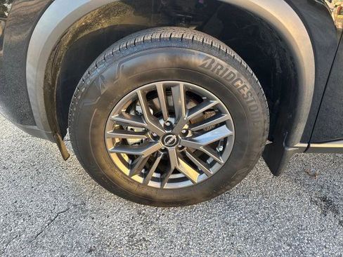 Certified 2023 Nissan Rogue S image 9