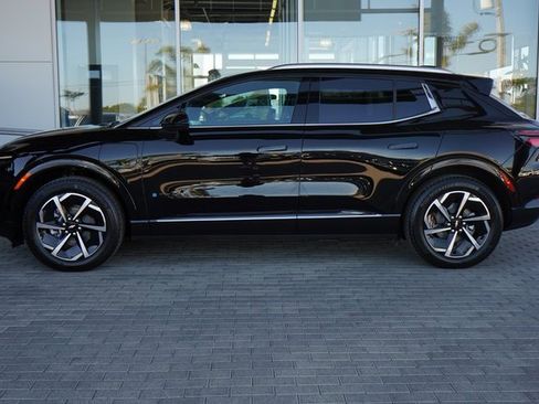 New 2025 Chevrolet Equinox EV LT image 5