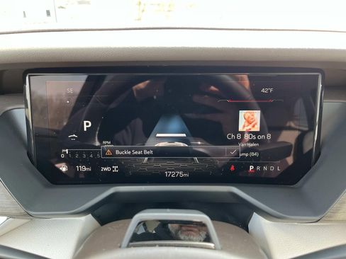 Used 2024 GMC Acadia Denali w/ Super Cruise Package image 41